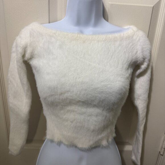 H&M White Fuzzy Crop Long-Sleeve Sweater - Size XS - Picture 2 of 5